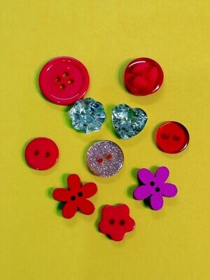 (8) Red/Pink sparkle and bling plastic Buttons 66