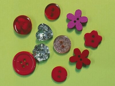 (8) Red/Pink sparkle and bling plastic Buttons 66
