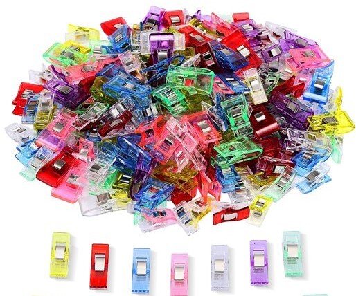 Multicolor Plastic Clips 10 in package